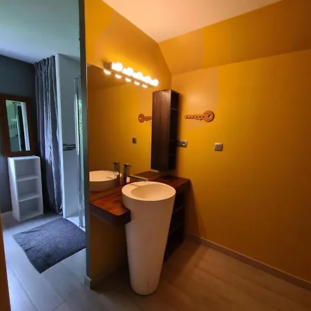 度假居 Grande Maison Champetre A 2 Min De La Voie Express 朗迪维肖